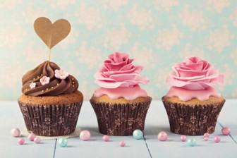 Cupcakes with heart cakepick for text